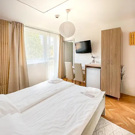 Zen House Adult Only 16plus Alojamento de Acomodação e Pequeno-almoço Hajdúszoboszló