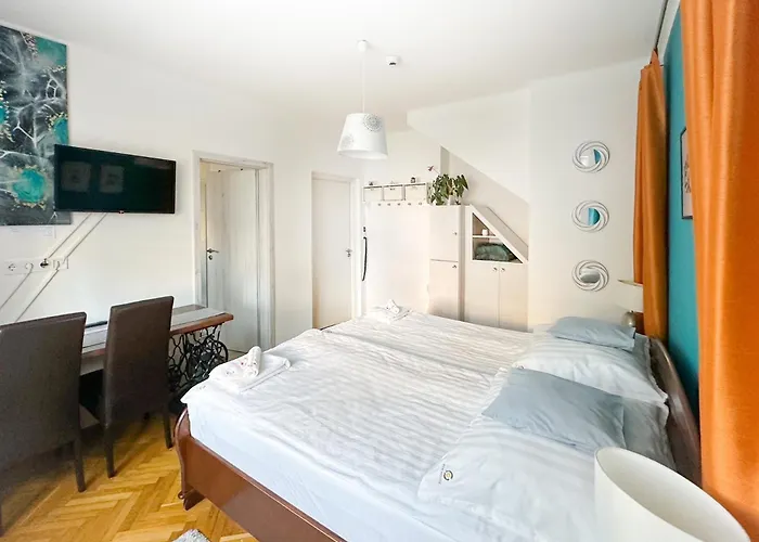 Zen House Adult Only 16plus 3*