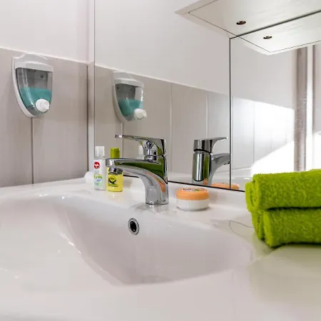 Zen House Adult Only 16plus Отель типа 