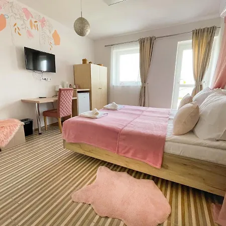 Zen House Bed & Breakfast