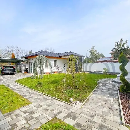 Zen House Bed & Breakfast