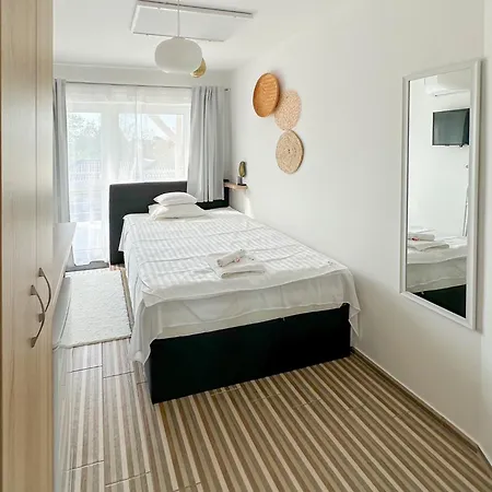 Zen House Adult Only 16plus Хайдусобосло