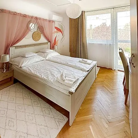 Zen House Adult Only 16plus 3*