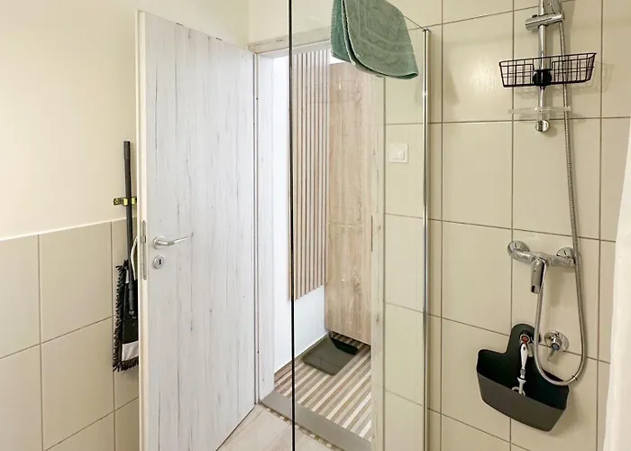 Zen House Adult Only 16plus 3*